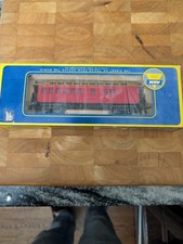 AHM HO Scale 6237 Kansas City St Louis and Chicago Old Time Coach