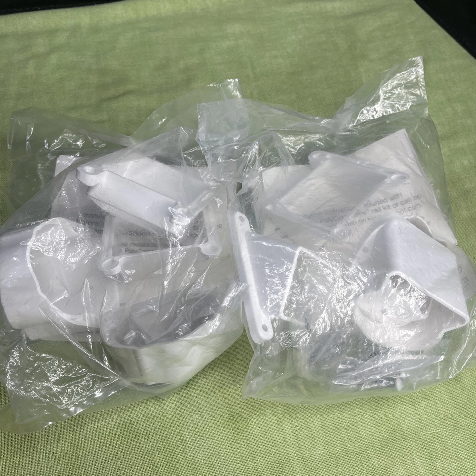 2 Pack Veranda 513390 White Vinyl Traditional Rail Stair Bracket Kit Durable - Image 4 of 4