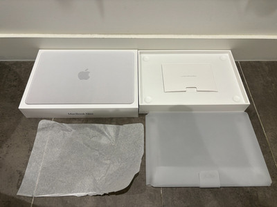 Apple MacBook Neo 13 Zoll A18 Pro Chip 8GB RAM 512GB SSD NUR VERPACKUNG A3403 Silber