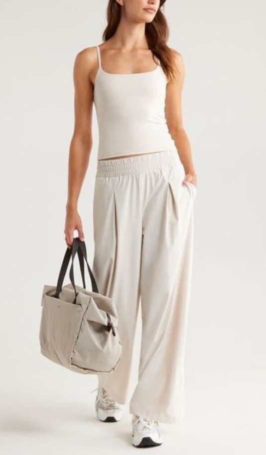 NEW Zella Women's Atlas Pleated Wide Leg Track Pants - Ivory - Medium