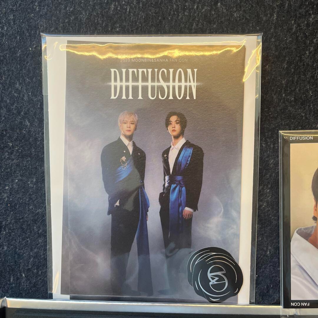 ASTRO MOONBIN & SANHA FAN CON DIFFUSION USB Ver 2023 ASTRO MOONBIN & SANHA FAN CON DIFFUSION USB Ver 2023