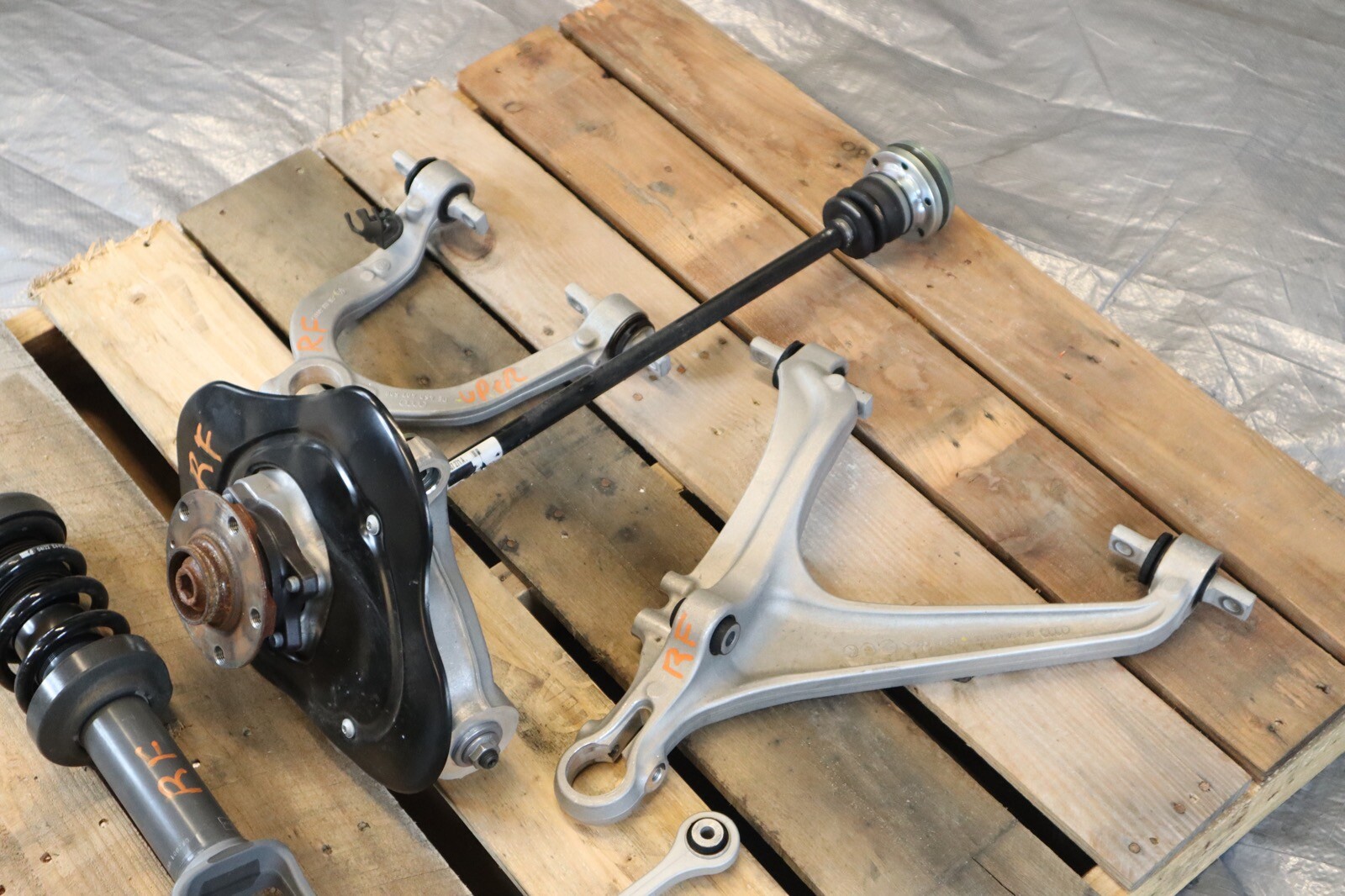 22 23 AUDI R8 V10 5.2L AWD OEM RH PASSENGER FRONT SPINDLE HUB CONTROL ARMS AXLE