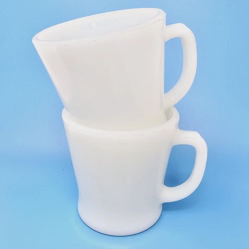 Lot Of (2) Vintage Anchor Hocking Fire King Milk Glass Coffee Mugs 8 oz D Handle
