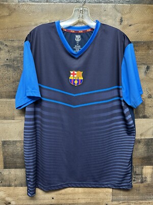 FCB Men's V-Neck T-Shirt Size Large