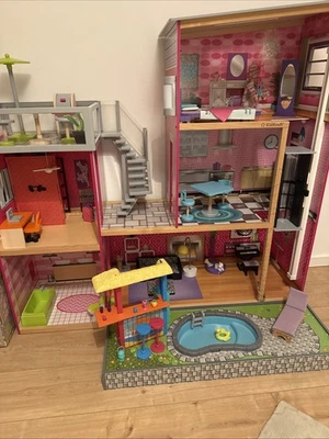 Puppenhaus - Barbiehaus - Bild 1 von 4