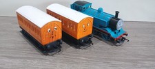 Hornby R351 Thomas the Tank Engine with Annie and Clarabel OO Gauge