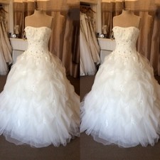 Wedding Dresses Strapless Lace Appliques A Line Ruched Sweep Train Bridal Gowns