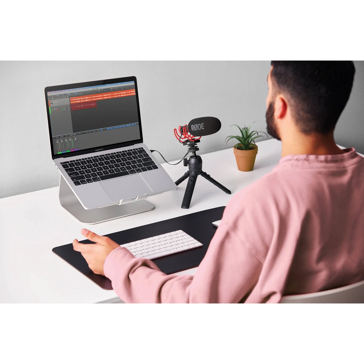 Rode VideoMic GO II Shotgun Mic with SC18 USB-C to USB-A Cable