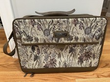 Excellent Vintage Jordache floral tapestry luggage suitcase carry on travel bag