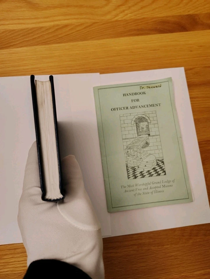 SPECIAL SALE!!! Masonic Order: Standard Work Grand Lodge A.F & A.M. Of Illinois - Image 4 of 4