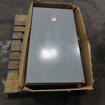 Square D 8903SVG11 40'' x 22'' x 10'' Electrical Disconnect Service Enclosure