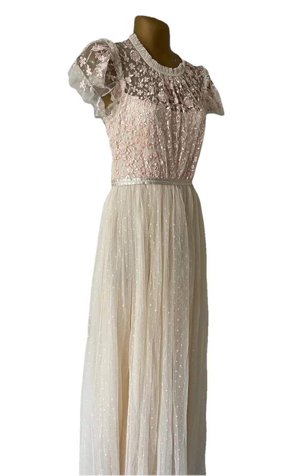 Vestido de tule creme NEEDLE & THREAD Giselle corpete Reino Unido 6 EUA 2 princesas de casamento - Imagem 3 de 4