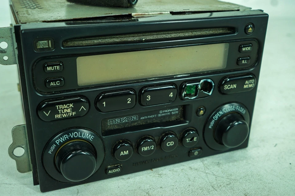 90-97 Mazda MX-5 Miata OEM Radio Estéreo Unidad Principal Reproductor de CD FH-P5046ZM 5110 Foto 3 de 4