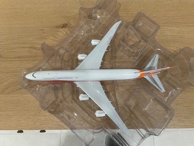 1/200 Boeing House 747-8 Sunrise Livery DIECAST NEW IN BOX | eBay