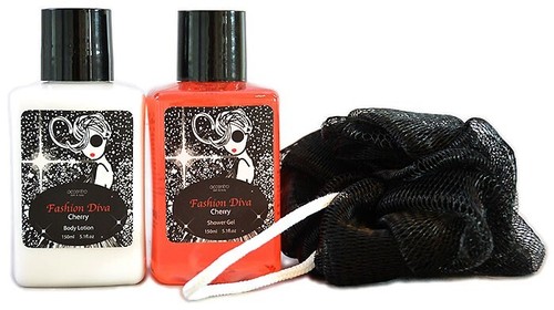 Fashion Diva Koffer Geschenk Duschgel Lotion Körper Und Schwamm Parfüm Kirsche - Bild 3 von 3