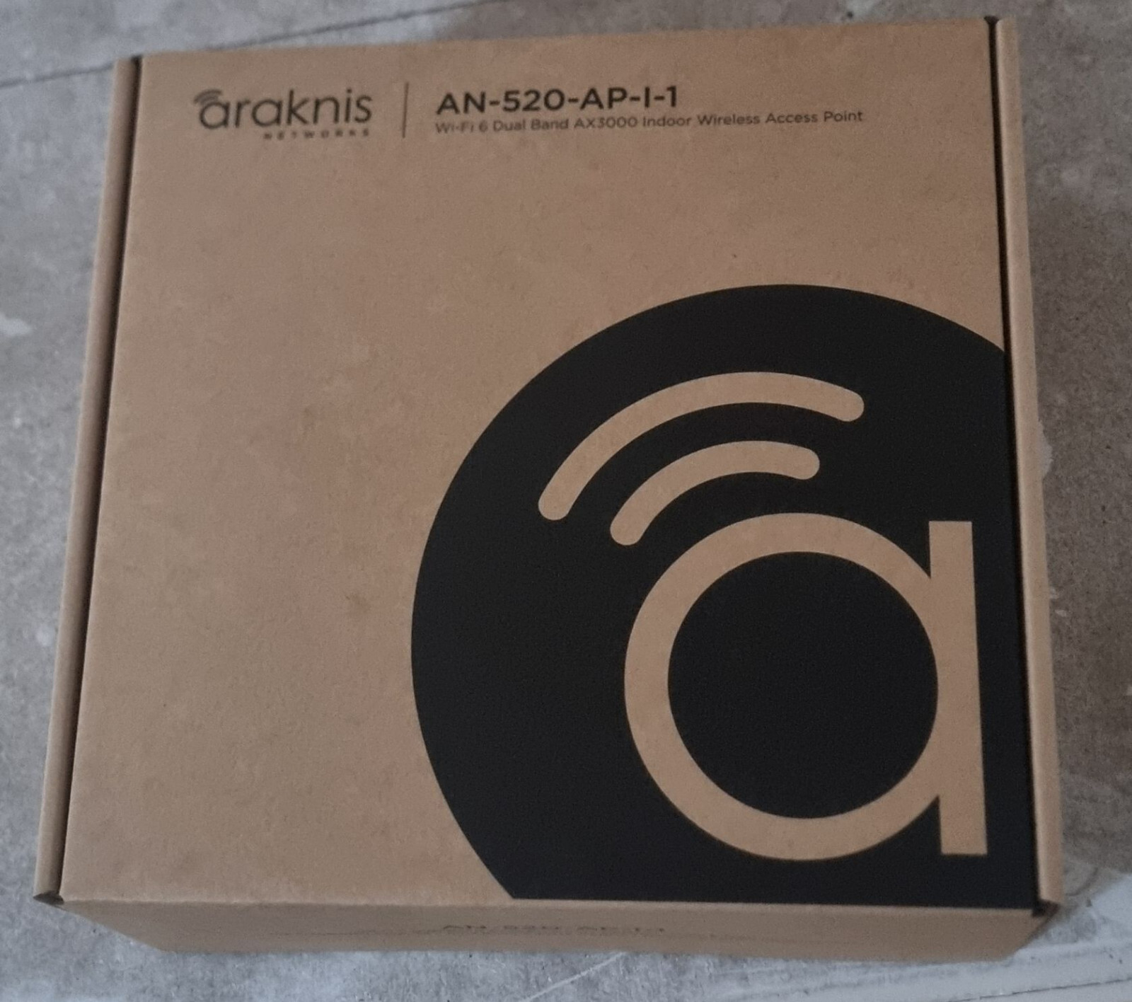 Borne wifi access point haut debit Araknis AN-520-AP-I-1 blanc