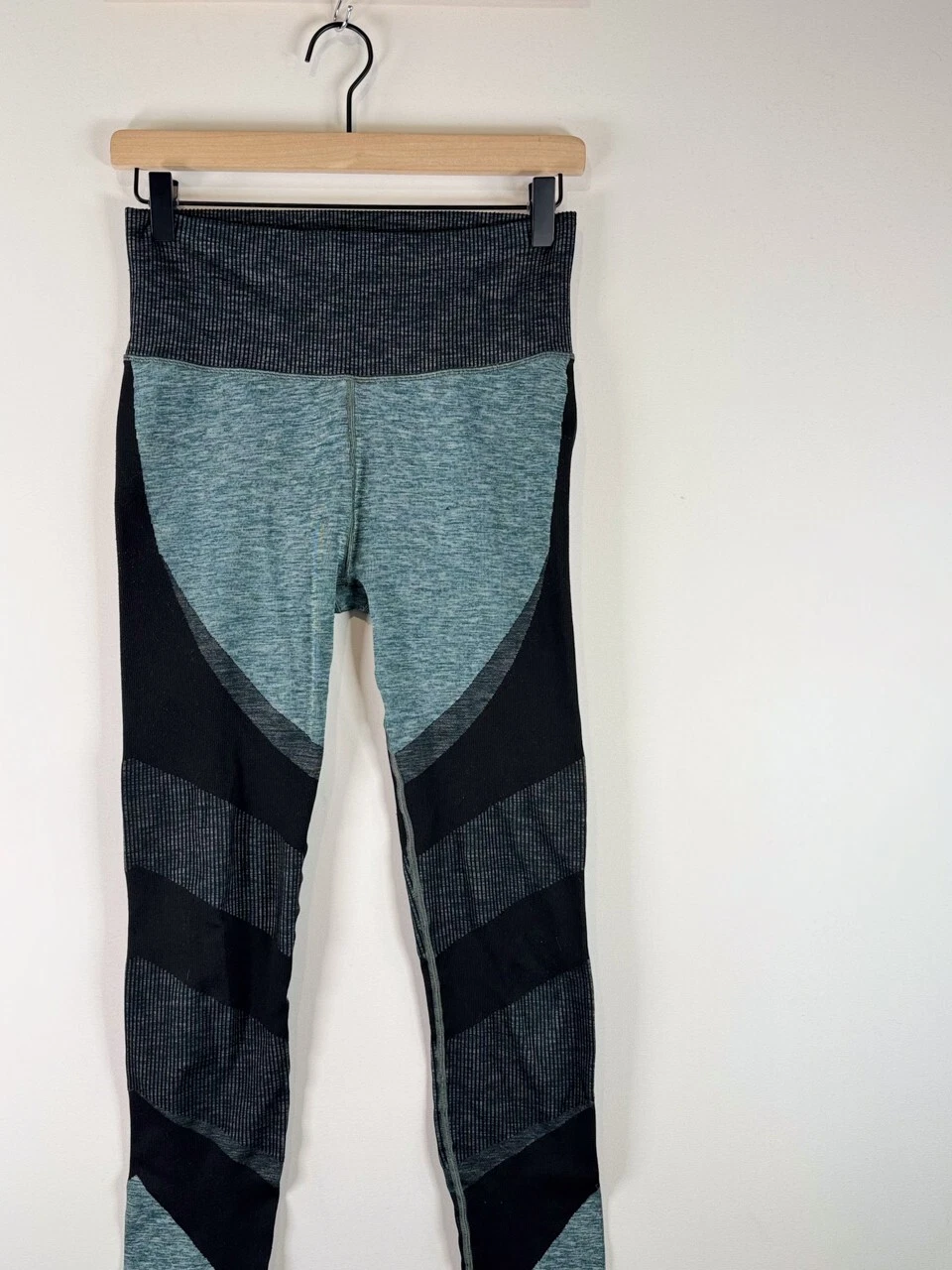alo-yoga high waisted seamless pull on stretch 
