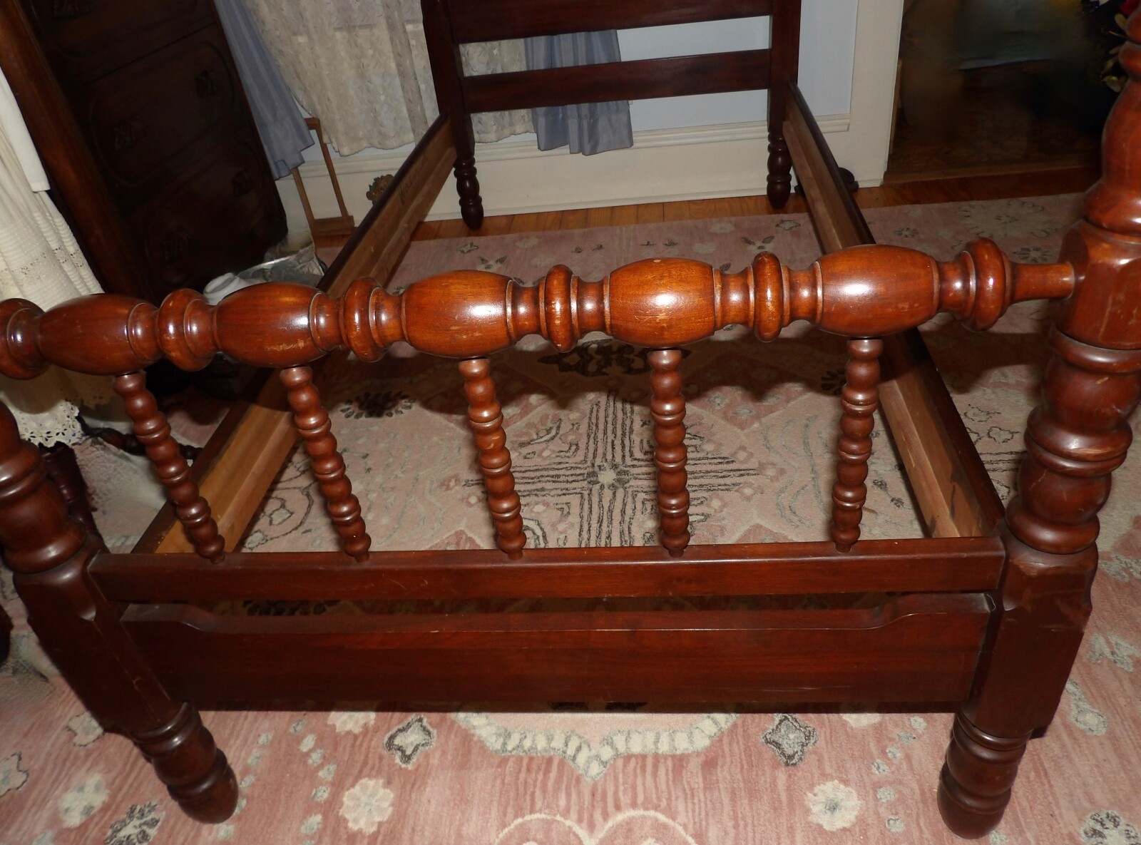 Awesome 1947 Walnut Twin Beds, Chest of Drawers Davis Co Lillian Russell eBay