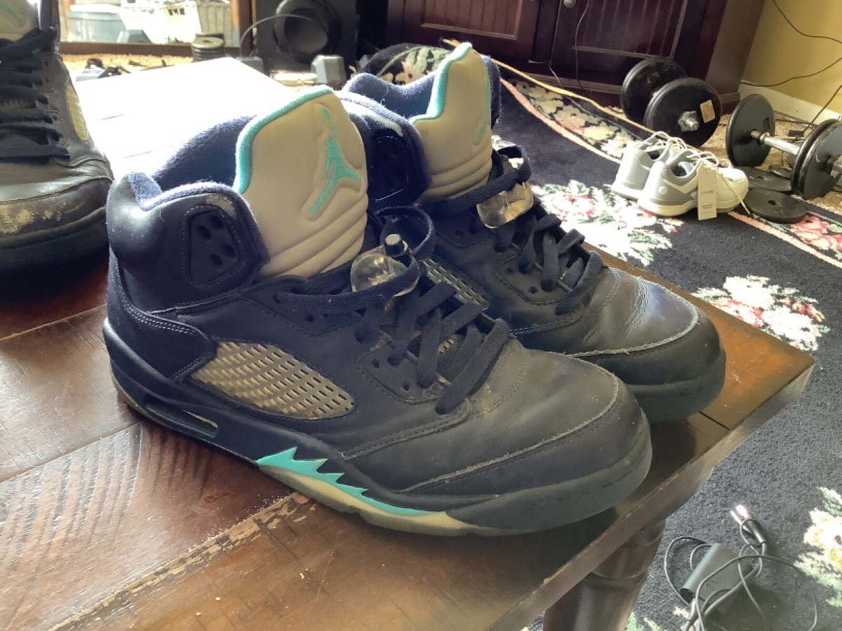 Jordan Air Retro 5  reverse grape in Black and Gray size 9.5m Nike Air Jordan 5 Grape 2025 HQ7978-100 Men, Women, Kids  main image 2