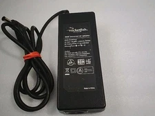 Rocketfish Universal Laptop Notebook Charger 90W Adapter /RF-BPRAC4