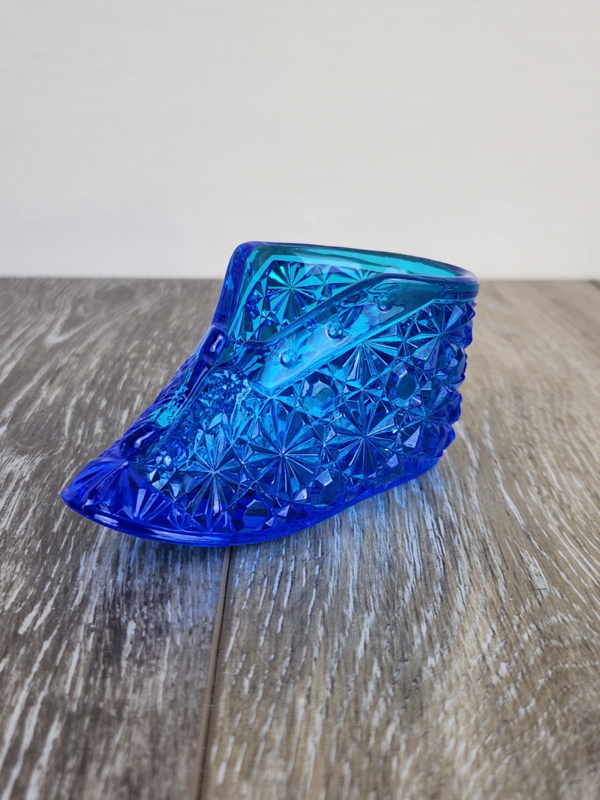 Fenton Colonial Blue Glass Baby Bootie Shoe Daisy & Button Vintage Mini Slipper