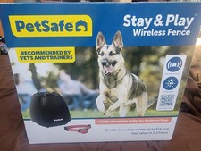 PetSafe PIF00-13663 Stay and Play Wireless Fence for Stubborn Dogs with 2 Collar