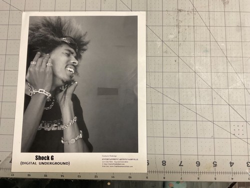 PROMO 8x10 photo SHOCK G Digital Underground Humpty hump record album cd lap