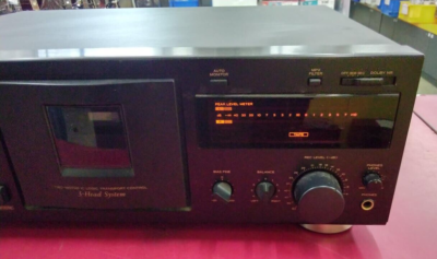 TEAC V-3000 ステレオカセットデッキ TEAC「V-3000」ステレオカセットデッキ 3ヘッドシステム TEAC V-3000