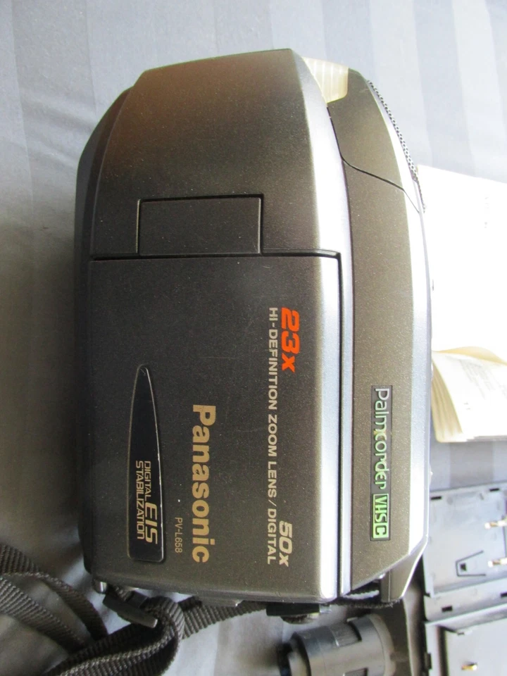 Panasonic PV-L658 VHS-C Analog Camcorder - Image 3 of 3