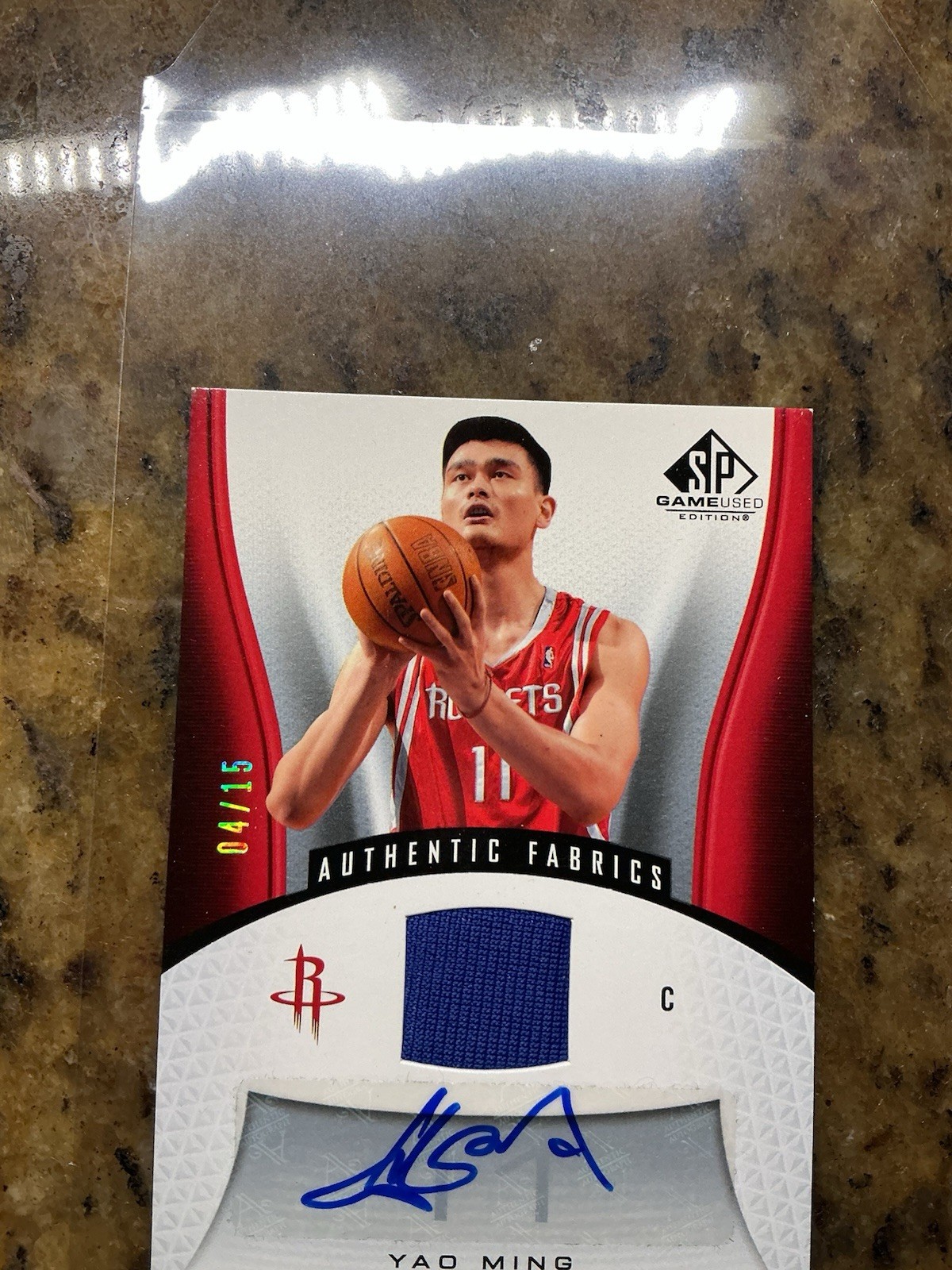 YAO MING 2008-09 SP Game Used Authentic Fabrics GAME USED Patch Auto #/15 Read view 4