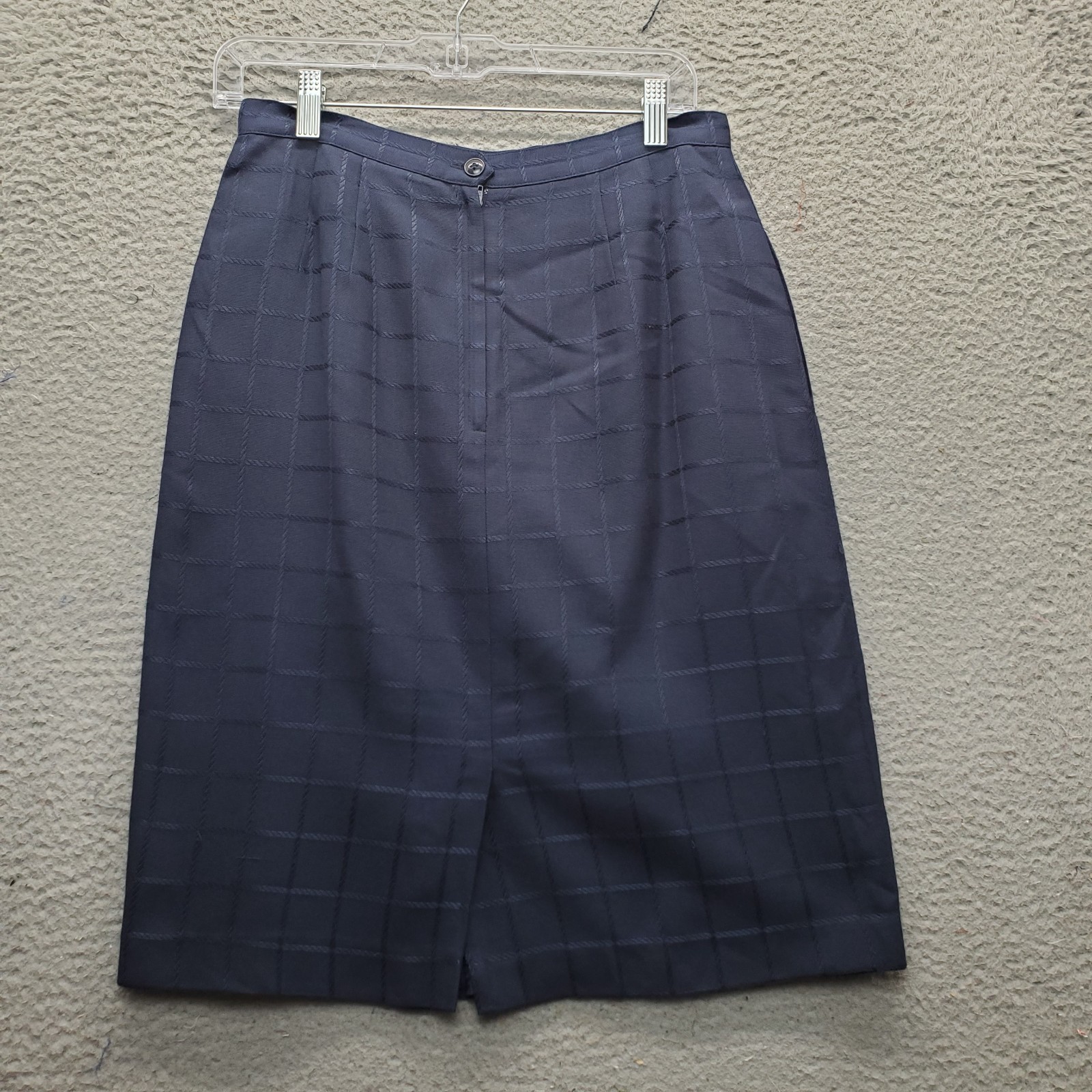 Le Suit New York 2 Piece Skirt Suit Womens 10 Navy Textured Check Button Front