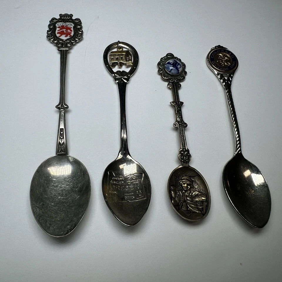 Lote de cucharas de recuerdo pequeñas de plata vintage algunas de ley Foto 2 de 4
