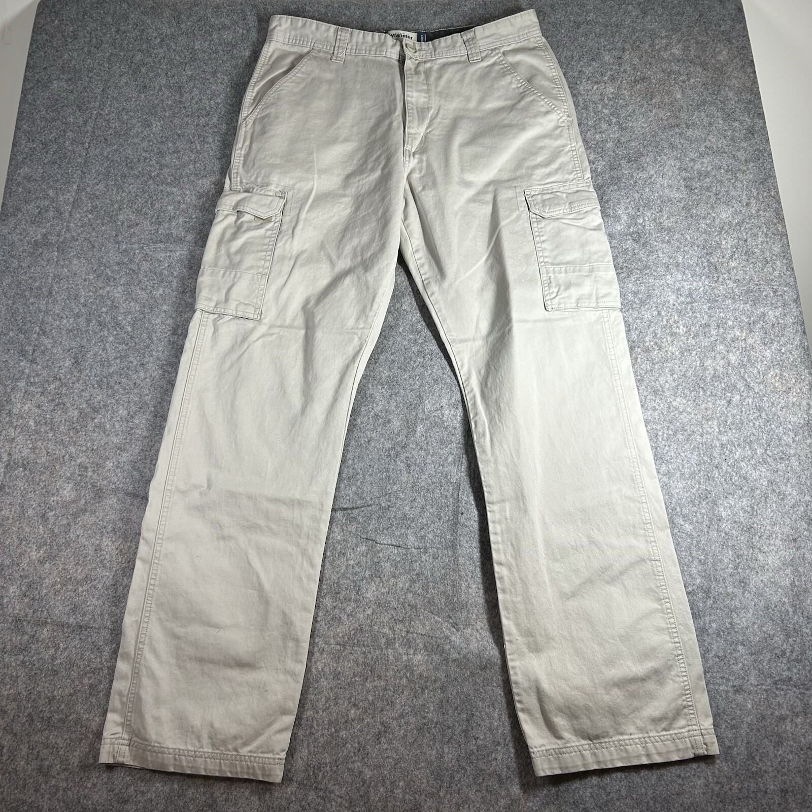 Wrangler 36x34 Khaki Cargo Pants Relaxed Fit Workwear Outdoor Hiking Camping-image