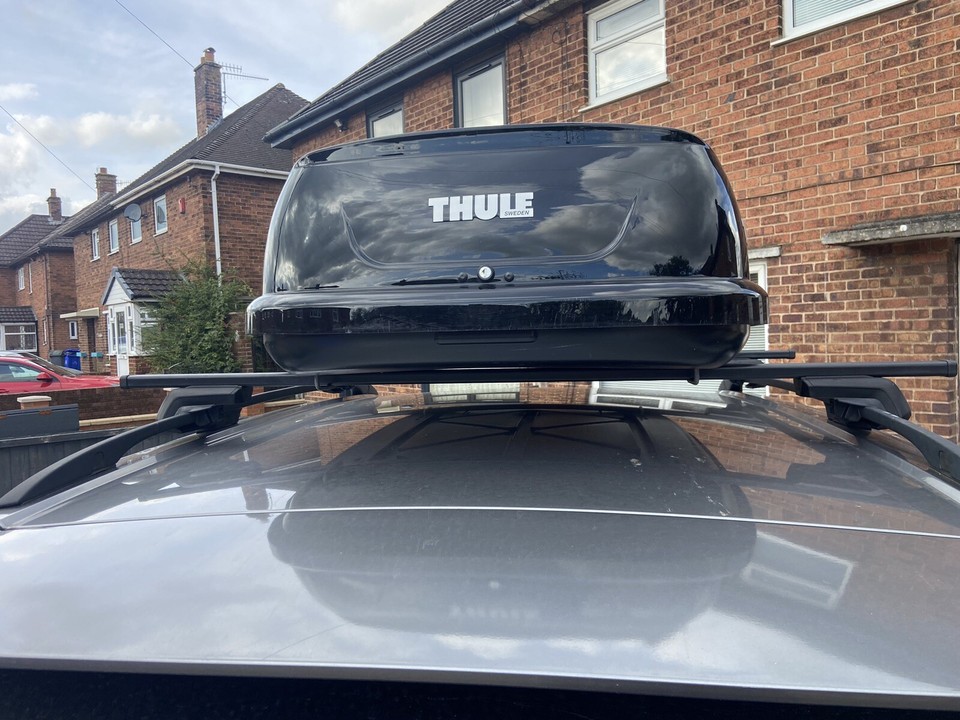 THULE Ocean 80 Car Roof Box Gloss Black Finish 320 Litre Capacity LOW