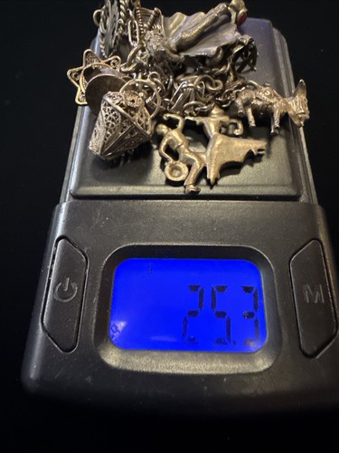 Pulsera vintage de plata de ley con 12 dijes 25,3 gramos - Imagen 6 de 11
