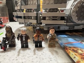 LEGO Star Wars: Millennium Falcon (75105)