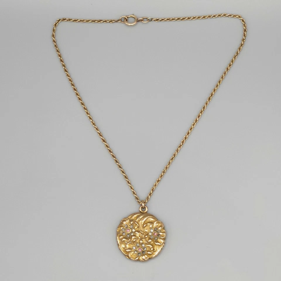 Collar Medallón Art Nouveau Relleno Oro Pasta Rubí Tres Pensamientos Flor Repousse 16" Foto 2 de 4