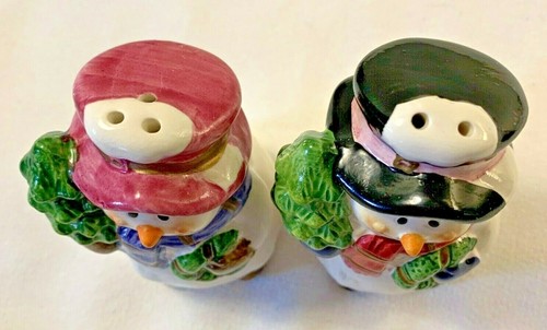 Mr. & Mrs. Snowman Christmas Salt & Pepper Shakers - Picture 12 of 12