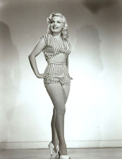 BEAUTIFUL CLEO MOORE 8X10 Photo