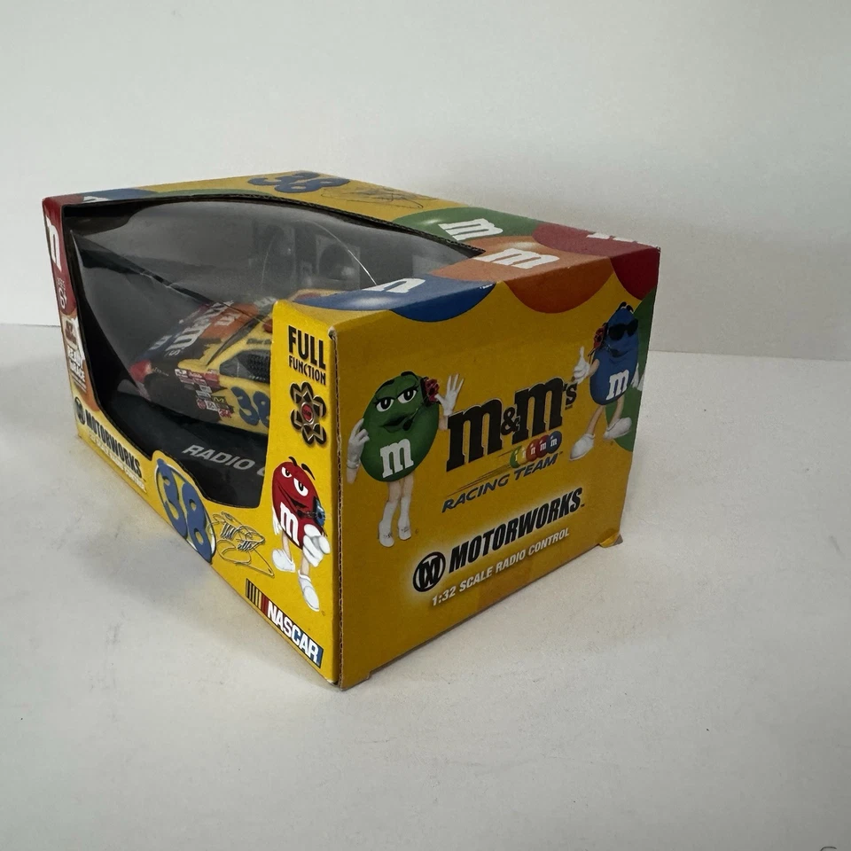 RC M&M'S #38 ELLIOTT SADLER NASCAR MOTORWORKS 1:32 SCALE Rare Some Box Damaged - Image 3 of 4