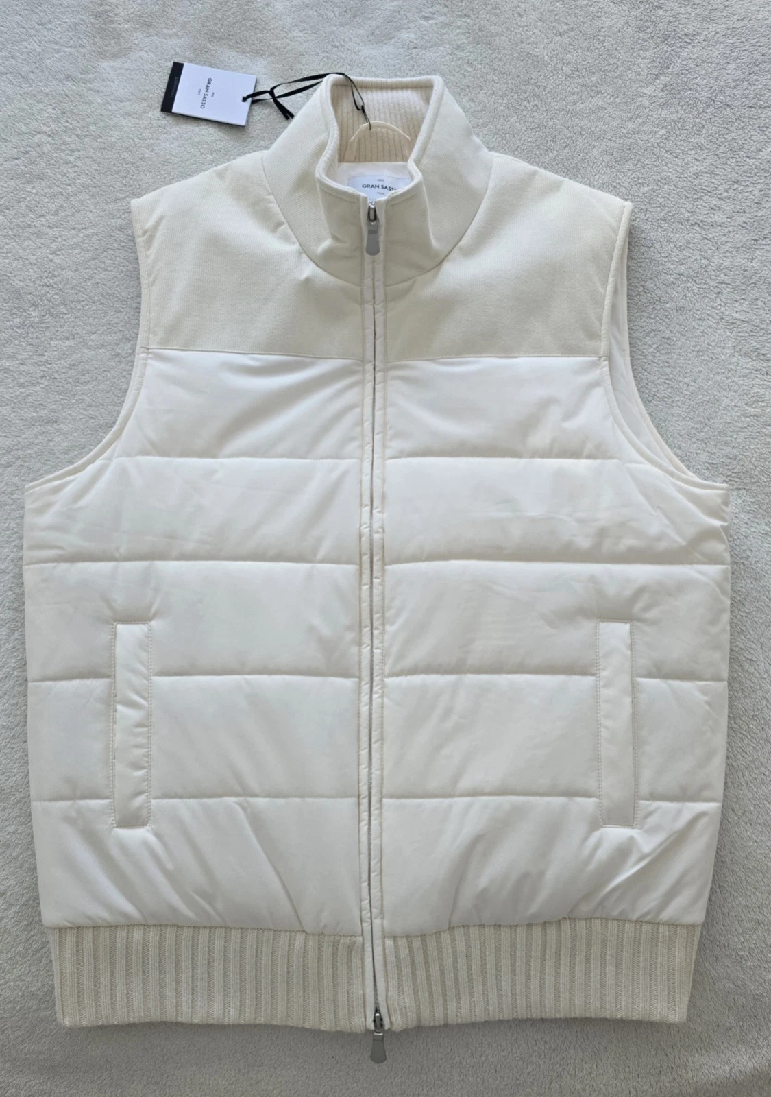 Moncler — Gran Sasso Gilet - Size 50 - Cream - NEW - NP. 490 Euro - Moncler