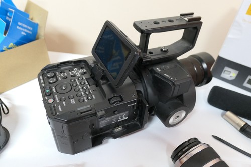 SONY NEX-FS700R 4K RAW PRO Cinematic 1080p 240fps Super Slo Mo Camcorder Camera - Picture 9 of 13