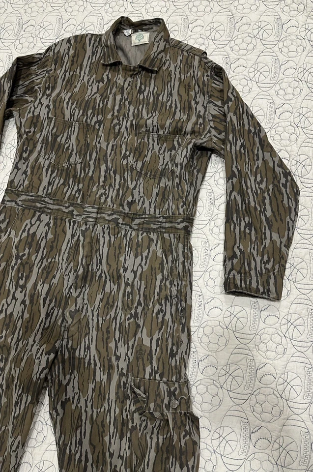 Mossy Oak Coveralls Mens L Camo Turkey Hunting USA Made Cargo Pockets Rare - Image 4 of 4