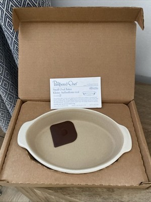 Neu im Karton: Pampered Chef kleiner ovaler Bäcker New Traditions Collection #1316