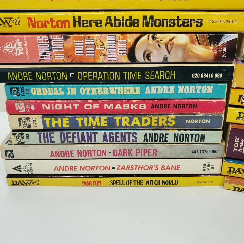 Lot of 31 ANDRE NORTON Vintage Sci-Fi / Fantasy Paperbacks Set Foto 2 de 4