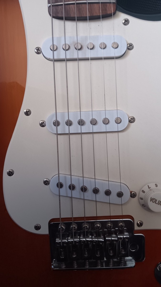 Fender Squier Bullet Stratocaster 2008 | eBay