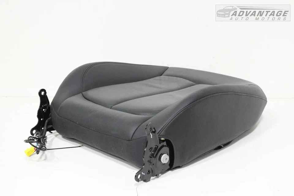 AUDI A3 2017-2019 8V LADO DEL PASAJERO DELANTERO DERECHO ASIENTO SUPERIOR RESPALDO COJÍN OEM Foto 2 de 4