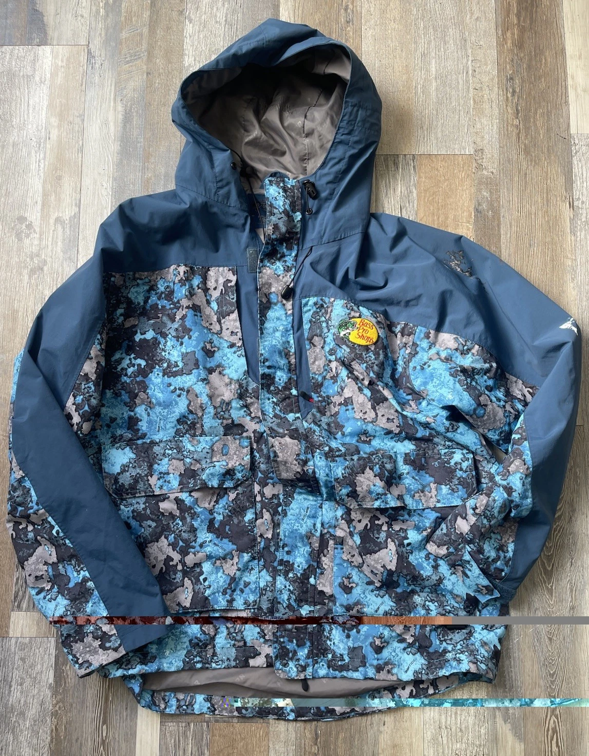 Bass Pro Shops Men's Size XL Bone-Dry HPR Rain Jacket Fishing Blue Camo Riptide