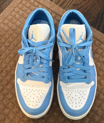 Nike air jordans in UNC blue