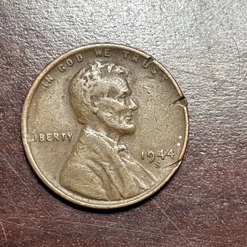 1944-S Lincoln Cent Wheat. Double Rim Struck. Very Fine Condition. Error Coin.